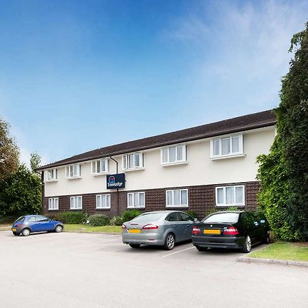 Travelodge Chester Warrington Road Exterior foto