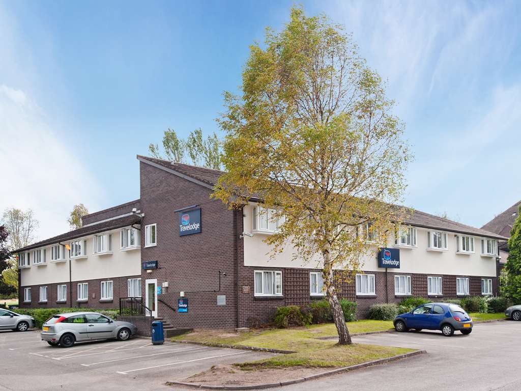 Travelodge Chester Warrington Road Exterior foto