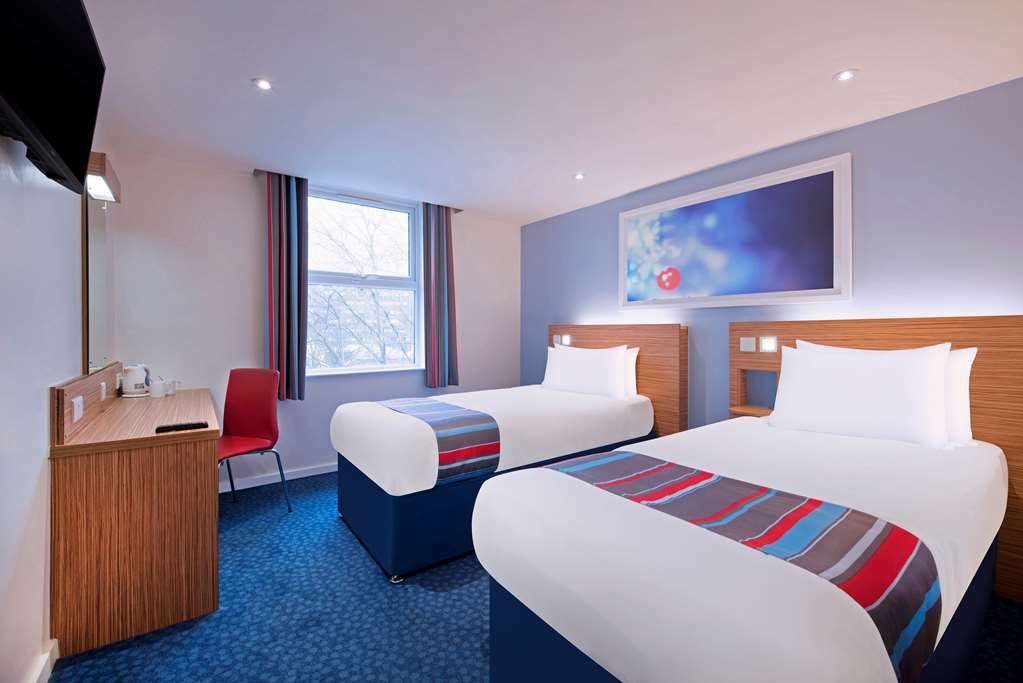 Travelodge Chester Warrington Road Quarto foto