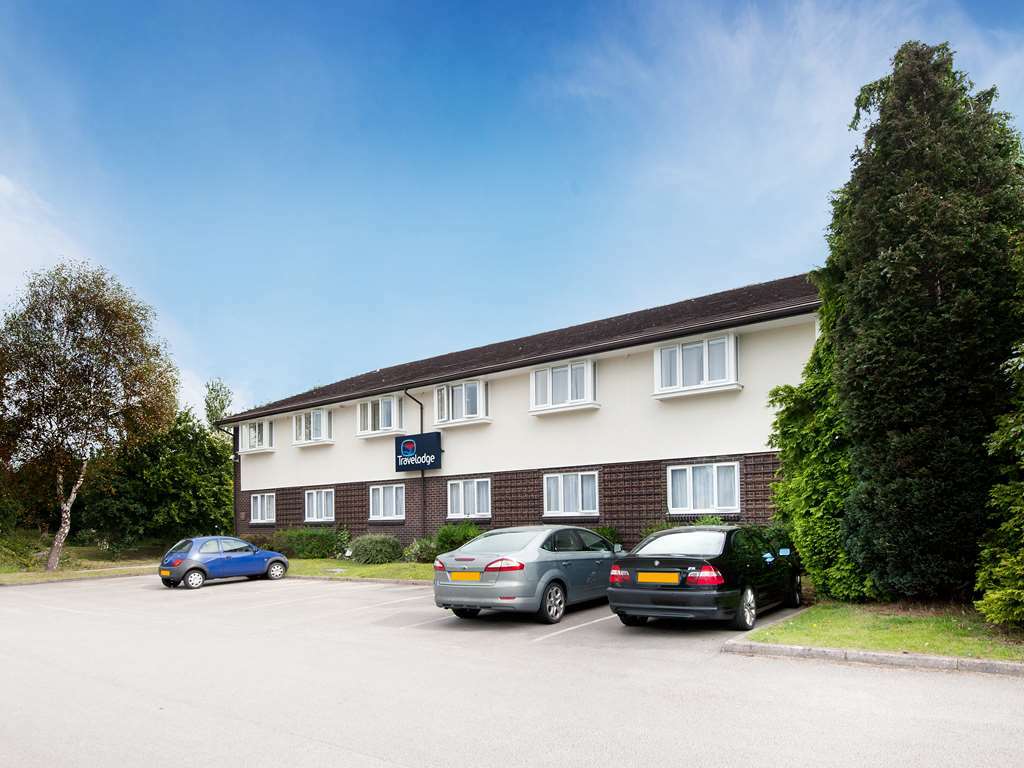 Travelodge Chester Warrington Road Exterior foto